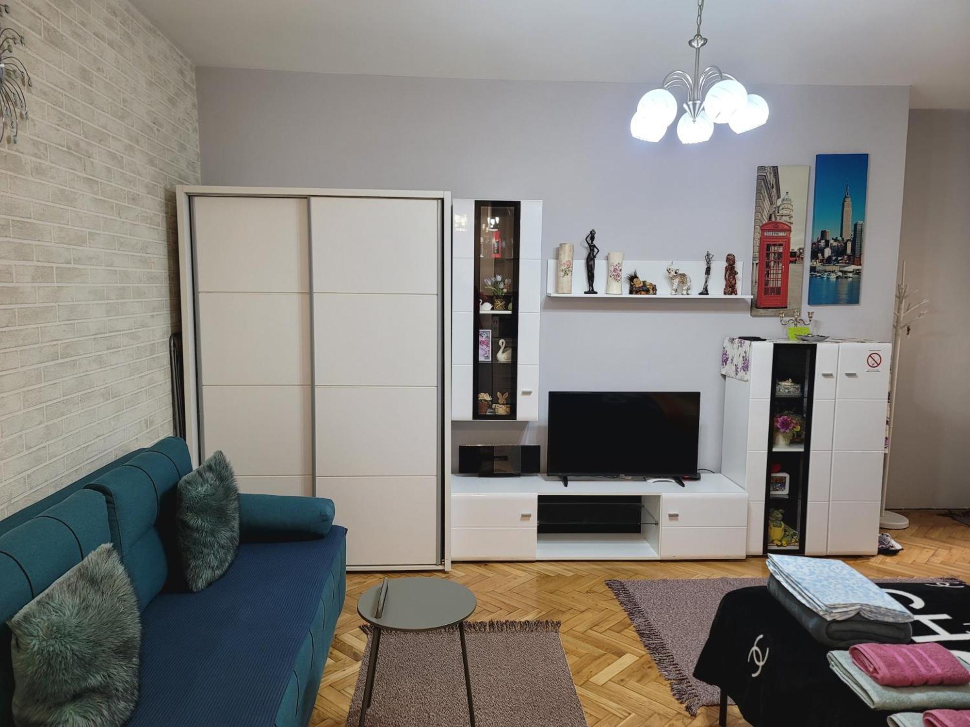 Apartman "Garden" โนวีซาด ภายนอก รูปภาพ